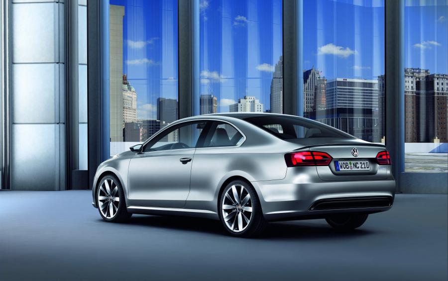  Volkswagen New Compact Coupe 2010 года  (фото 12 из 14)